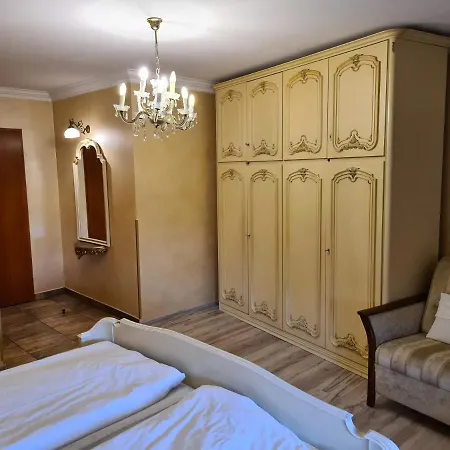 Staropolski *