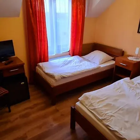 Staropolski