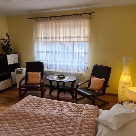 Staropolski Inn *